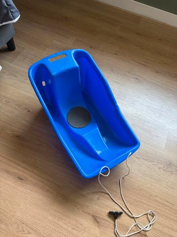 Blauwe Slee - Klaar voor de Sneeuw! beschikbaar voor biedingen