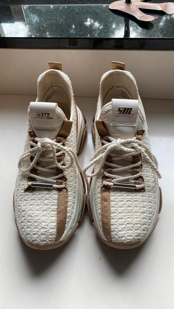 Steve Madden sneakers - mt 39 (voelt als 38,5) beschikbaar voor biedingen
