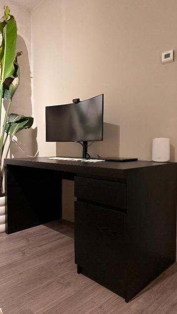 Ikea MALM Bureau Zwart - afbeelding 1