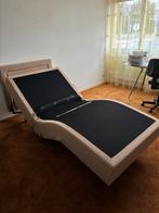 Elektrisch verstelbaar bed + splinternieuw matras, Huis en Inrichting, Slaapkamer | Bedden, Ophalen, Eenpersoons, Zo goed als nieuw