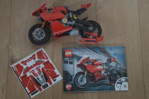 LEGO TECHNIC 42107 Ducati, Met doos, stickervel en boekje!, Kinderen en Baby's, Speelgoed | Duplo en Lego, Zo goed als nieuw, Lego