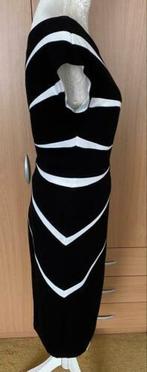 Escada jurk maat 36/S [v], Zwart, Ophalen of Verzenden, Zo goed als nieuw, Knielengte