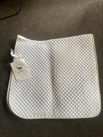 Nieuw dressuur dekje full beschikbaar voor biedingen