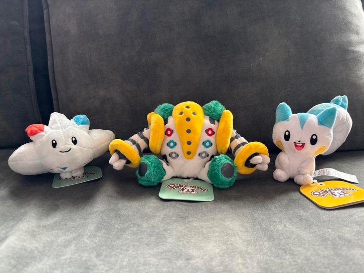 Pokemon Center Fit Knuffels Togekiss Regigigas Pachirisu, Kinderen en Baby's, Speelgoed | Knuffels en Pluche, Nieuw, Overige typen