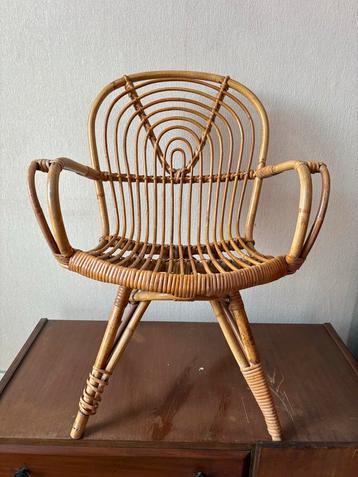 Klein Rotan Stoeltje - Vintage Charme beschikbaar voor biedingen