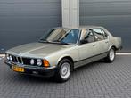 BMW E23 728i Handbak 1983 | 40 jaar oud | APK t/m 2027, Auto's, BMW, 183 pk, Achterwielaandrijving, Elektrische ramen, Handgeschakeld