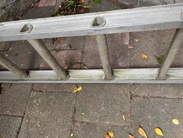 Aluminium schuifladder deel 437cm beschikbaar voor biedingen