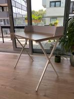 Bureau / Desk, Huis en Inrichting, Bureaus, Ophalen, Zo goed als nieuw
