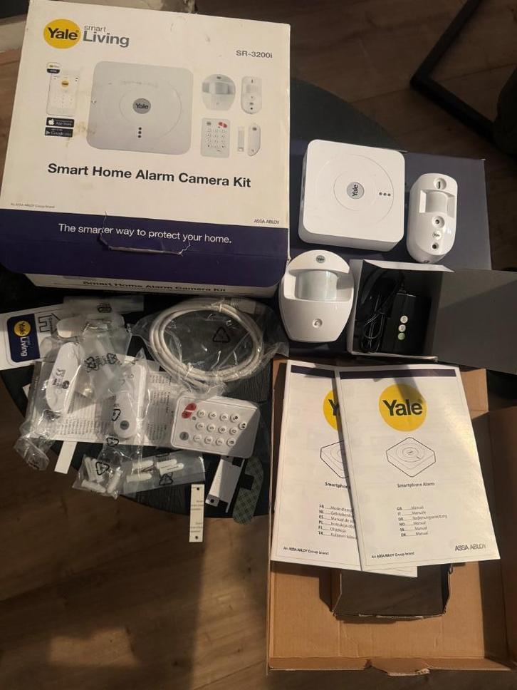 Yale smart alarm&camera systeem SR-3200i, Doe-het-zelf en Verbouw, Alarmsystemen, Nieuw, Compleet systeem, Beweging, Draadloos