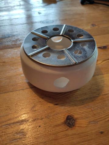 Vintage witte Reçu met metaal beschikbaar voor biedingen