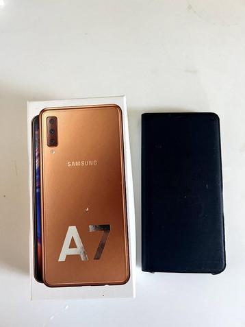 Samsung A7 telefoon 64gb Goud met hoesje beschikbaar voor biedingen