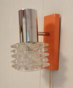 Aparte oranje vintage wandlamp met glazen kapje uit jaren 70, Vintage, Ophalen of Verzenden, Zo goed als nieuw, Glas