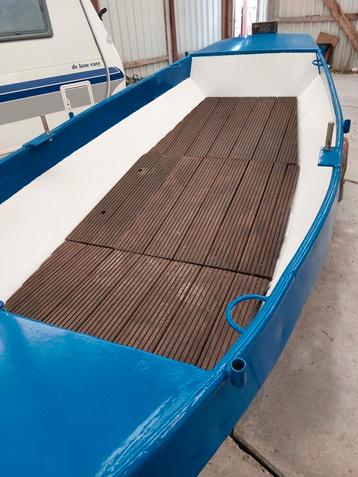 Boot met trailer en yamaha motor beschikbaar voor biedingen