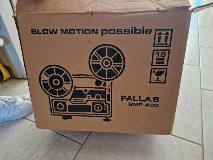 Super8 filmprojector, camera , bewerkingsapparaat en meer, Audio, Tv en Foto, Videocamera's Analoog, 8mm, Ophalen