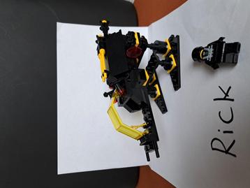 Lego 6876 blacktron 1-alienator beschikbaar voor biedingen