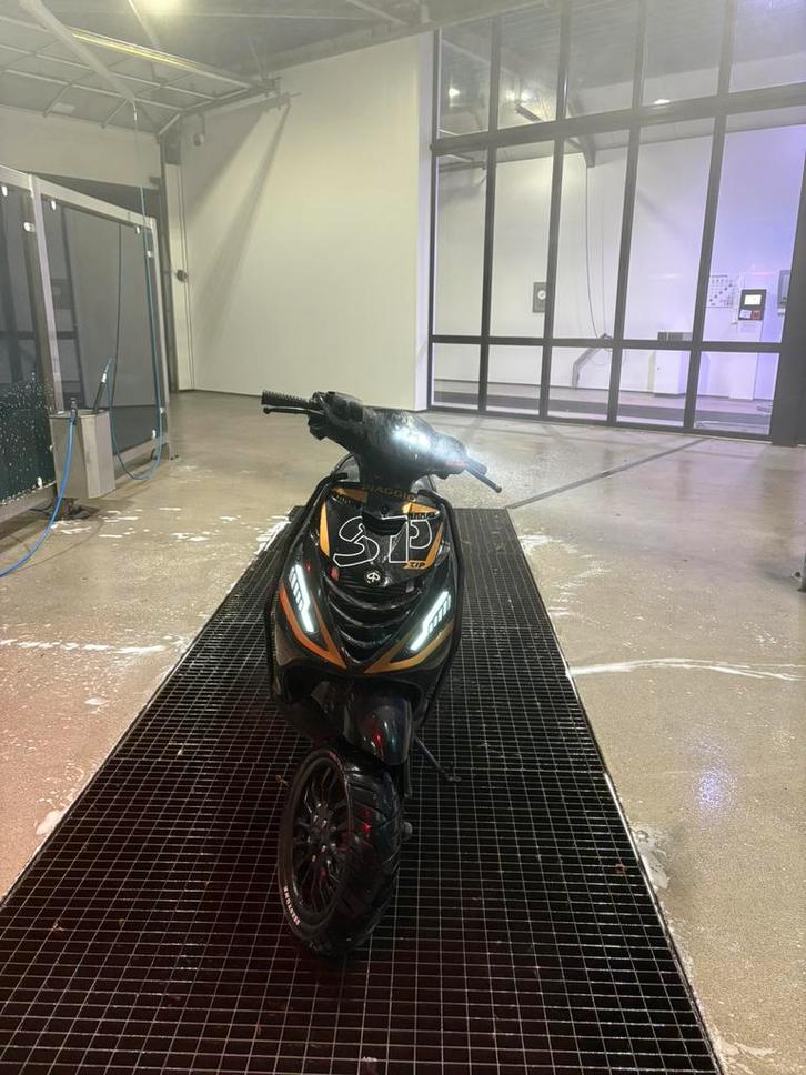 Piaggo zip 150cc stage 2 lc, Fietsen en Brommers, Scooters | Piaggio, Zo goed als nieuw, Zip, Maximaal 45 km/u, Tweetakt, Ophalen