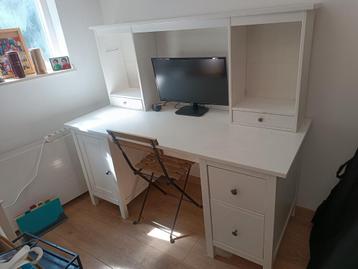 IKEA bureau T.E.A.B. beschikbaar voor biedingen