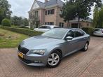 Skoda Superb 1.4 TSI NAP 2DE EIGNR DEALERONDRHDEN VOL OPTIES, Auto's, Skoda, Voorwielaandrijving, 65 €/maand, 4 cilinders, 700 kg