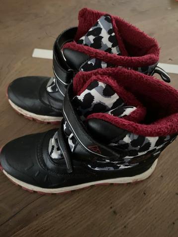 Snowboots maat 34 beschikbaar voor biedingen
