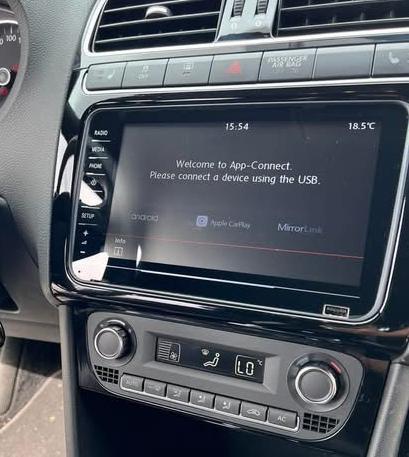 Rcd 880 PRO Volkswagen Carplay & Android Auto met Rear USB, Auto diversen, Autoradio's, Nieuw, Ophalen of Verzenden