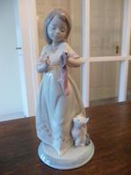 Lladro meisje - Kerstcollectie #6669, Ophalen of Verzenden, Zo goed als nieuw, Mens