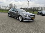 Mercedes-Benz A-Klasse A180 2017, Auto's, Voorwielaandrijving, Euro 6, 4 cilinders, Leder en Stof
