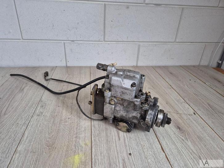 Mercedes Sprinter W901 dieselpomp hogedrukpomp a6020758301, Auto-onderdelen, Brandstofsystemen, Mercedes-Benz, Gebruikt, Ophalen of Verzenden