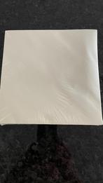 Nieuw: Pak van 50 stuk zacht gele enveloppen 17 x17 cm, Ophalen of Verzenden, Nieuw, Overige typen