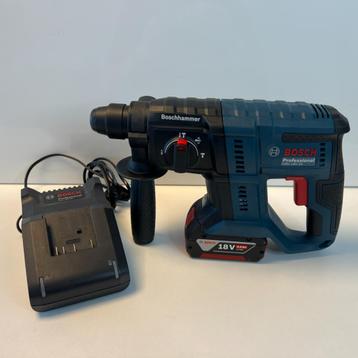 Bosch GBH 18V-20 18V Accu klopboormachine + lader en 4Ah acc beschikbaar voor biedingen