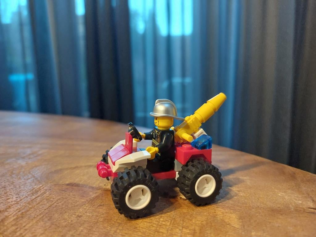 Lego City 30010 Brandweer blusauto, Ophalen of Verzenden, Zo goed als nieuw, Complete set, Lego