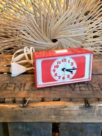 YatvaVintage: YV6163: Vintage Hema Electric Alarm Clock, Ophalen of Verzenden, Gebruikt, Analoog, Wekker of Tafelklok