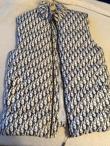 Mooie Bodywarmer voor Heren helemaal nieuw beschikbaar voor biedingen