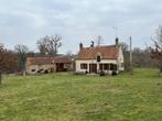 Woonhuis met bungalow/gîte en grote schuur op 4,7 hectare, Frankrijk, Woonhuis, St-Maur, Landelijk