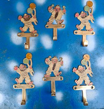 Kapstokhaken. Kinderkamer. Messing. Geëmailleerd.  6 stuks.  beschikbaar voor biedingen