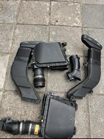 Luchthuis inlaat van Mercedes AMG C43 2019 beschikbaar voor biedingen