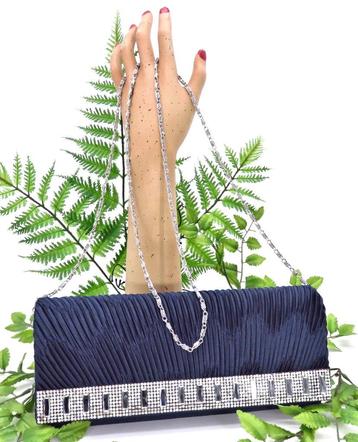 Marineblauw satijnen bruidtasje of avondtasje. beschikbaar voor biedingen