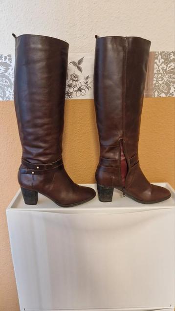 Bruine Hoge leren Laarzen Maat 38 beschikbaar voor biedingen