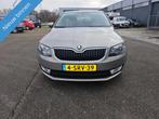 Skoda Octavia 1.2 TSI Greentech Ambition (bj 2014), Auto's, Skoda, Te koop, Beige, Benzine, Hatchback