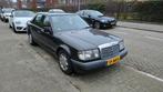 Mercedes-Benz Mercedes E300. 1986 Zwart W124, Auto's, Mercedes-Benz, Achterwielaandrijving, Zwart, 179 pk, Zwart