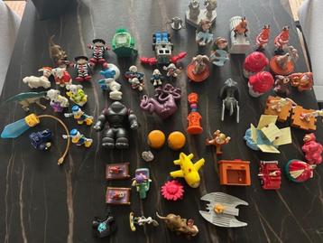 diverse poppetjes  beschikbaar voor biedingen