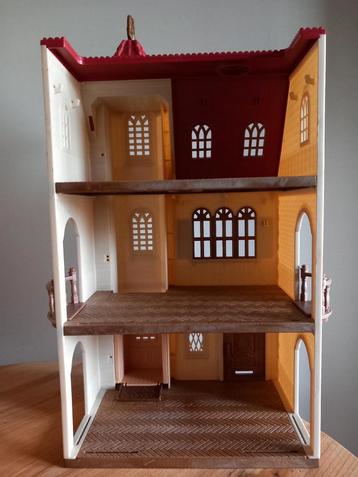 Sylvanian families torenhuis met werkende lift beschikbaar voor biedingen