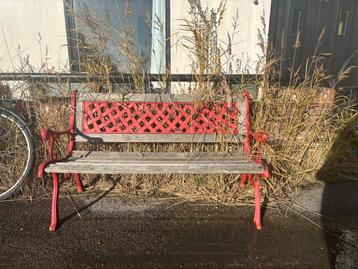 Gietijzeren Tuinbank - Charmant & Robuust beschikbaar voor biedingen