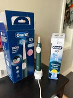 Oral B iO series 2 tandenborstel + 3 opzetstukjes, Ophalen of Verzenden, Zo goed als nieuw, Tandenborstel
