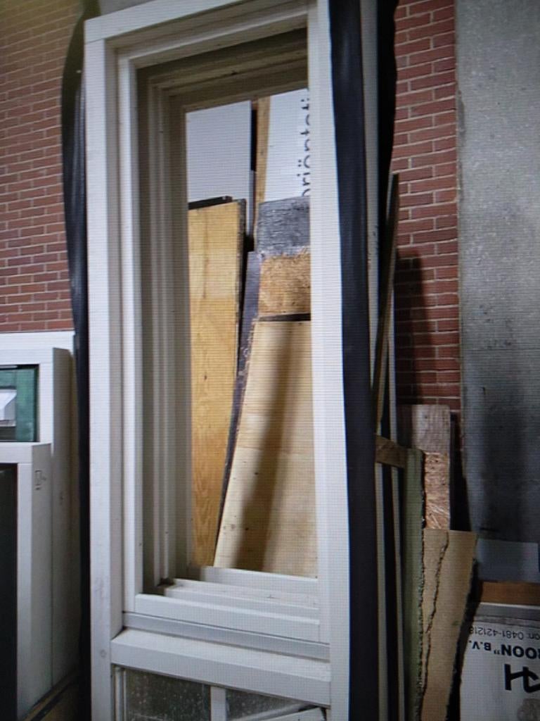 Hardhout kozijn met draaikiep raam onder paneel 4 x