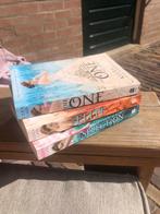 The selection serie van Kiera Cass, Boeken, Ophalen of Verzenden, Zo goed als nieuw