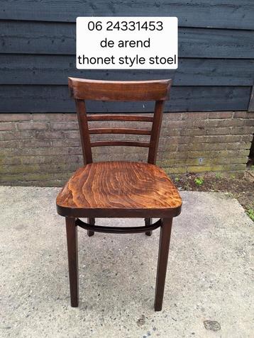 De arend thonet style stoel beschikbaar voor biedingen