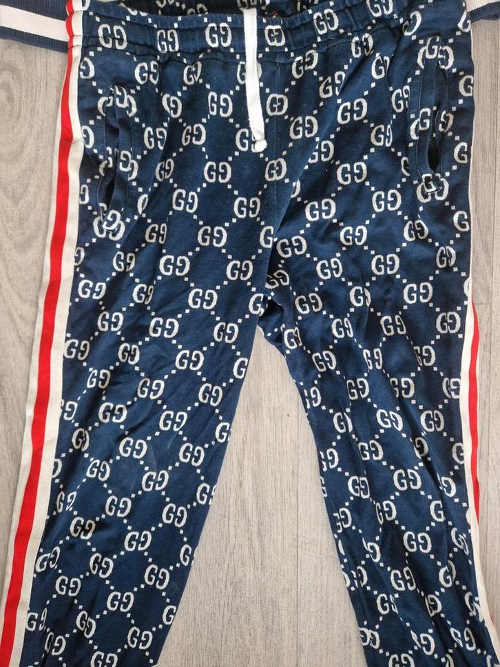 Gucci Pak Maat L - Stijlvol en Comfortabel!, Kleding | Heren, Broeken en Pantalons, Zo goed als nieuw, Maat 52/54 (L), Blauw, Ophalen of Verzenden