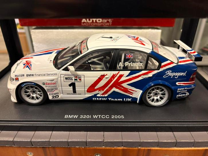 1:18 Autoart BMW 320i WTCC 2005 in doos, Hobby en Vrije tijd, Modelauto's | 1:18, Gebruikt, Auto, Autoart, Ophalen of Verzenden