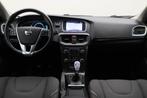 Volvo V40 Cross Country 1.6 T4 Momentum Panoramadak, Navigat, Voorwielaandrijving, Stof, Gebruikt, Zwart