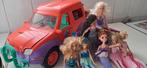 Barbie wagen met 7 barbie poppen., Ophalen of Verzenden, Zo goed als nieuw
